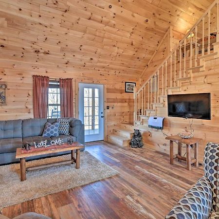 Quiet And Secluded Berea Cabin On 70-Acre Farm! Zewnętrze zdjęcie
