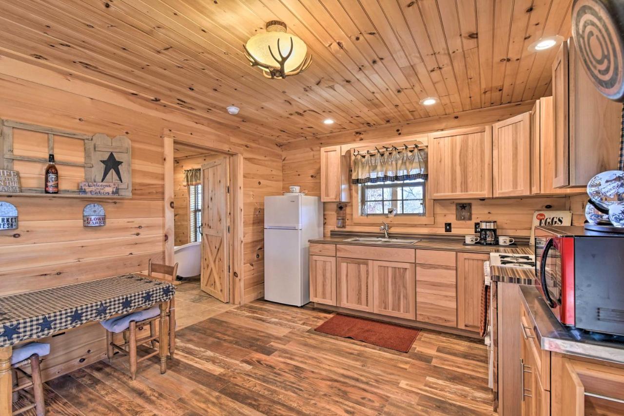 Quiet And Secluded Berea Cabin On 70-Acre Farm! Zewnętrze zdjęcie