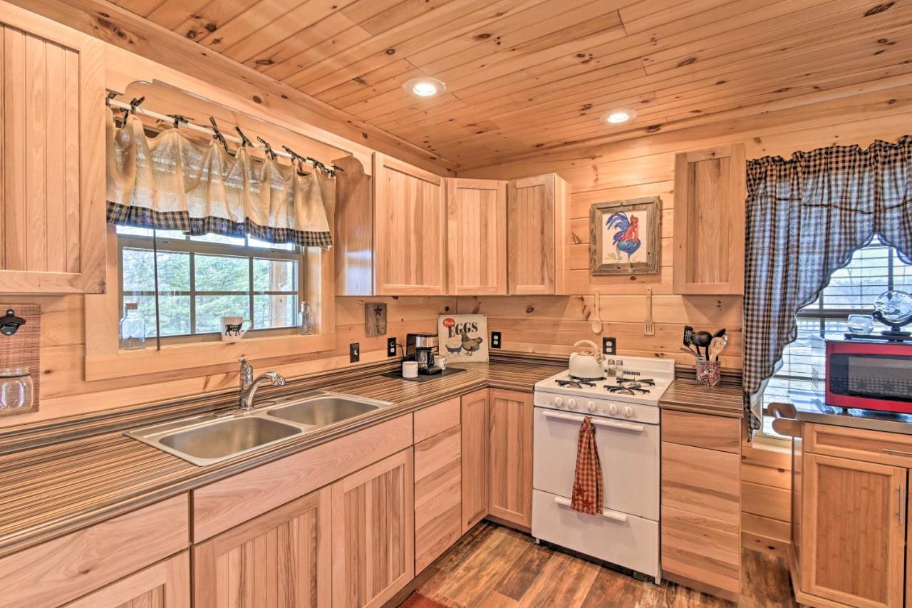 Quiet And Secluded Berea Cabin On 70-Acre Farm! Zewnętrze zdjęcie
